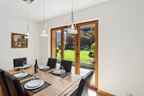 Dining - Beautiful apartment at The Lodge Champéry - By Mrs Miggins (Champéry)