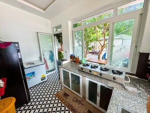 Restaurant - BA DUNG VILLA Coffee (Phu Quy)