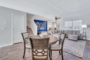 Dining - The Emerald & Sapphire Townhomes (Port Wentworth)