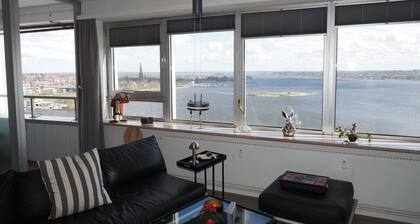 Schleiverliebt im Wikingturm 21.5 - 21. Stock, Aufzug, Tiefgaragen-Stellplatz