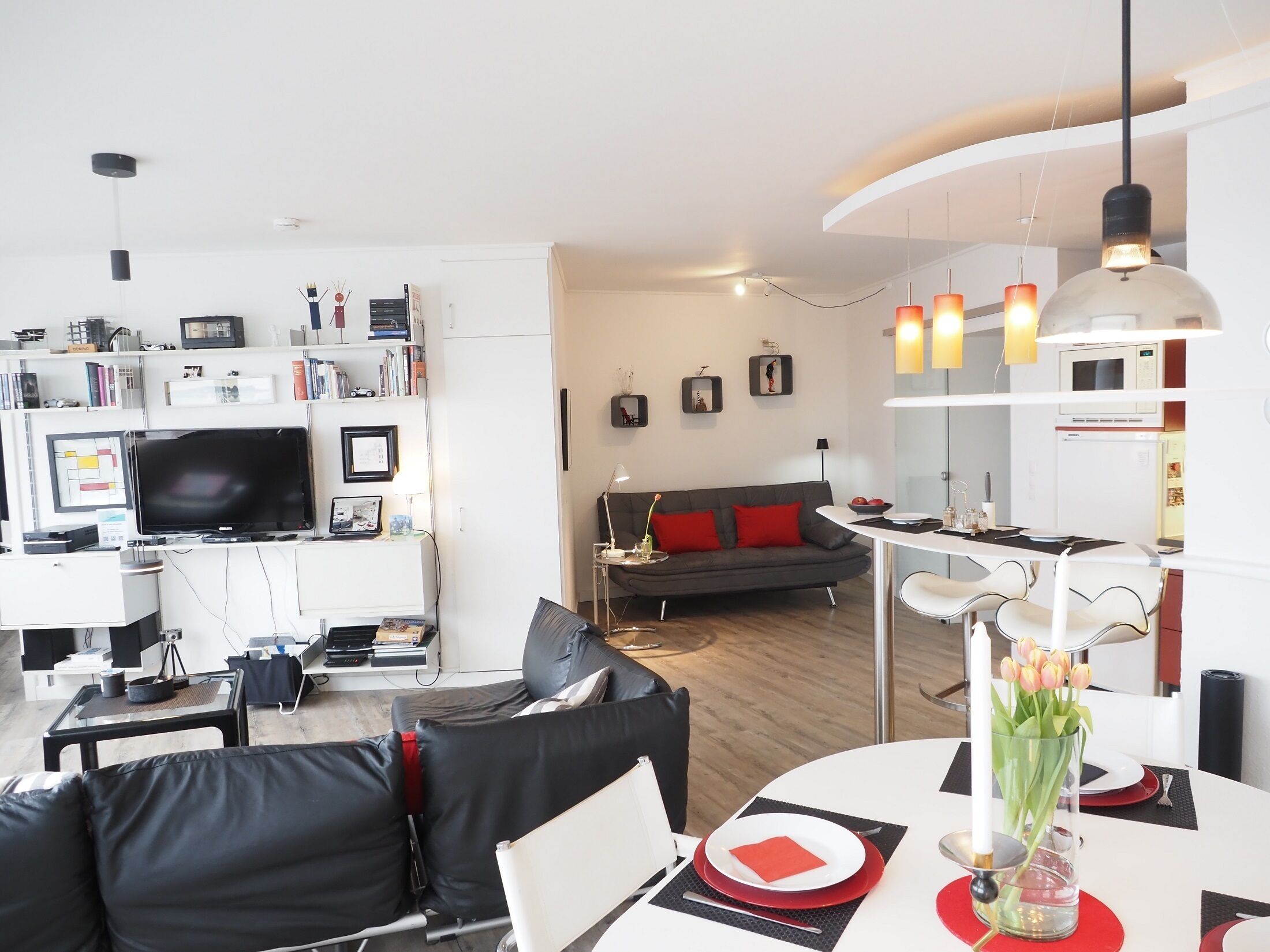 Fernseher, DVD-Player, Stereoanlage