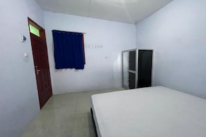 Free WiFi, bed sheets - Hotel O Kost Btnompo Near SDI Bontosallang (Bontonompo)