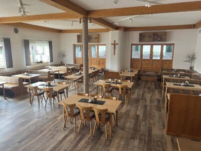 Gasthaus & Metzgerei Besenhardt