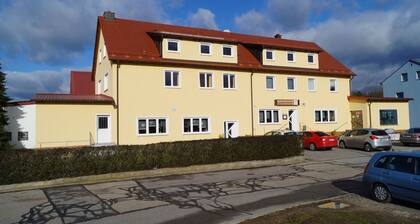 Gasthaus & Metzgerei Besenhardt