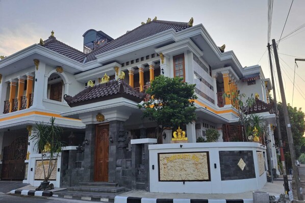 บริเวณภายนอก