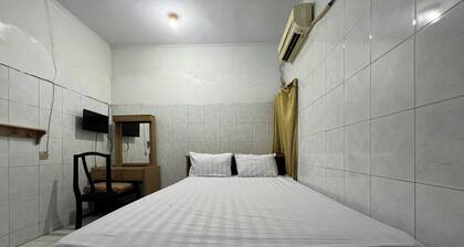 Hotel O Kost Aisyah Near Citra Grand Galesong City(Pattalassang)