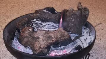 1 camera, ferro/asse da stiro, Wi-Fi, lenzuola