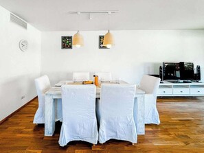 Dining - 2-Bedroom Apartment, Terrace, Private Lake Access (Velden am Wörthersee)