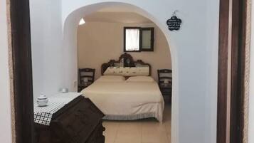 1 chambre, fer et planche Ă  repasser, Wi-Fi, draps fournis