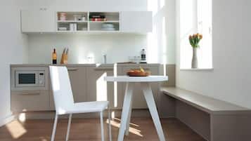 Schreibtisch, schallisolierte Zimmer, kostenloses WLAN