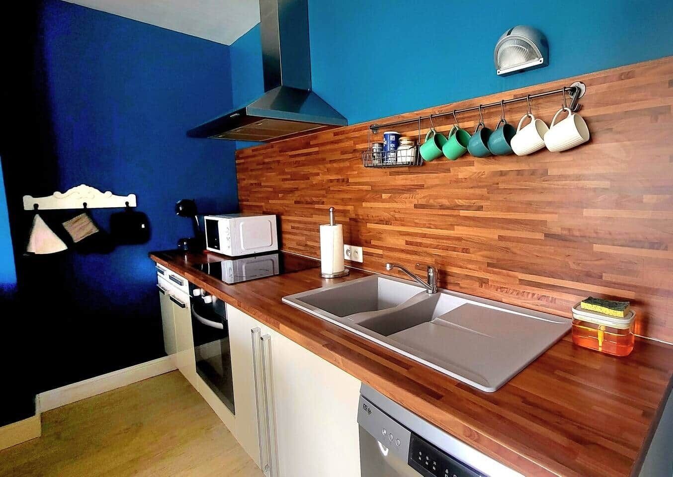 Kühlschrank, Mikrowelle, Ofen, Geschirrspüler