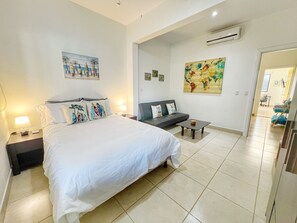 2 soverom, skrivebord, wi-fi (inkludert) og sengetøy