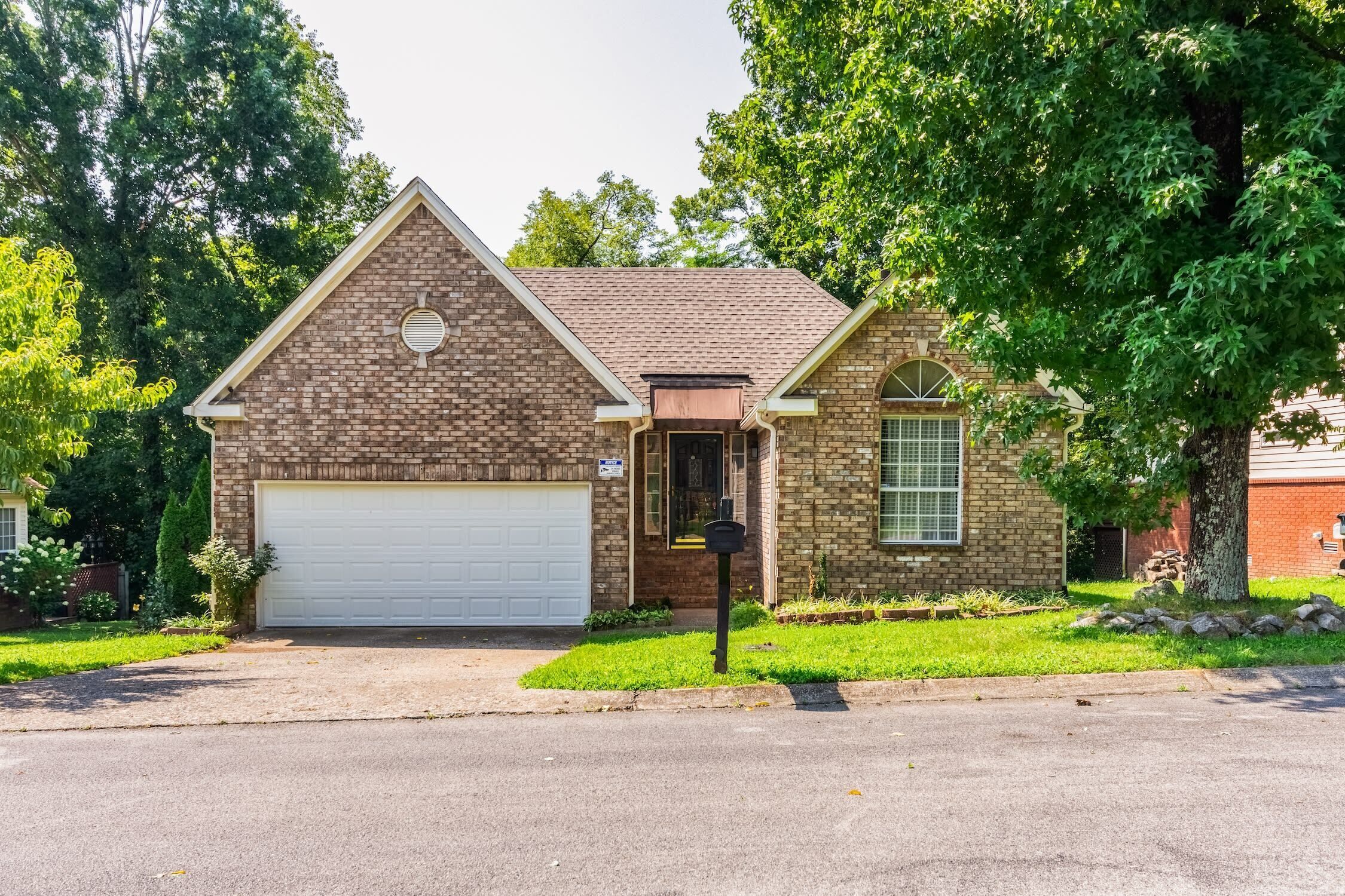 Charming 3BR Antioch Retreat with Fireplace