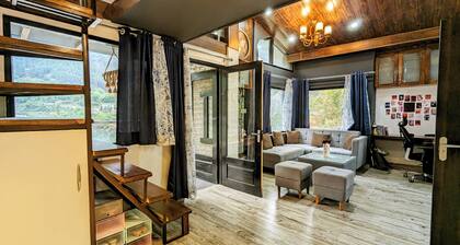 3-bedroom villa in charming Sainj with AC, WiFi. Relax and unwind