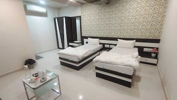 Phòng Deluxe | Bàn, truy cập Internet không dây miễn phí