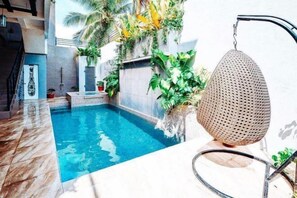 Outdoor pool - RedDoorz @ Vine Molave (Molave)