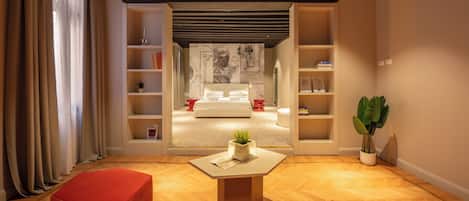 Appartement Luxe | Coin séjour | Télévision de 30 pouces avec chaînes numériques