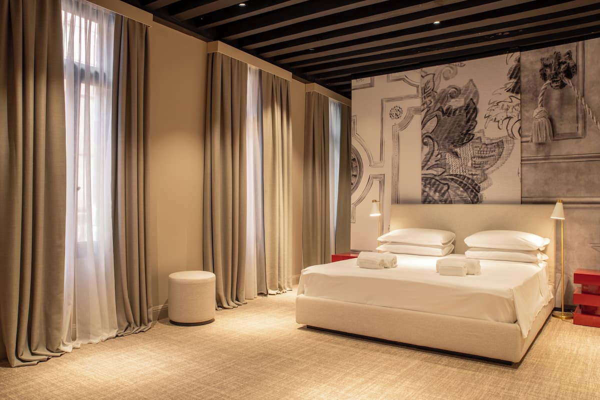 Luxury Apartment
