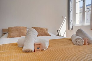 2 dormitorios, escritorio, wifi y ropa de cama