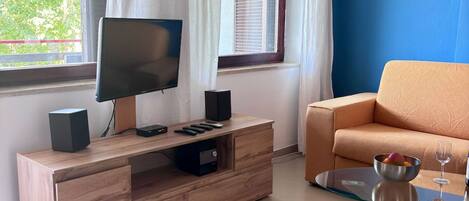 Télévision, chaîne hi-fi