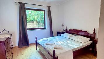 1 Schlafzimmer, Schreibtisch, Bügeleisen/Bügelbrett, WLAN