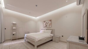 Luxury Apartment, 3 Bedrooms, Balcony, Garden View | 3 bedrooms - Mabaat - Al Qirawan - 557 (Riyadh)