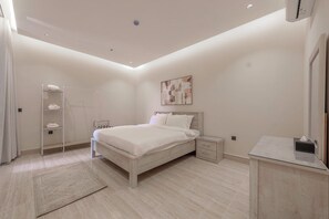 Luxury Apartment, 3 Bedrooms, Balcony, Garden View | 3 bedrooms - Mabaat - Al Qirawan - 557 (Riyadh)