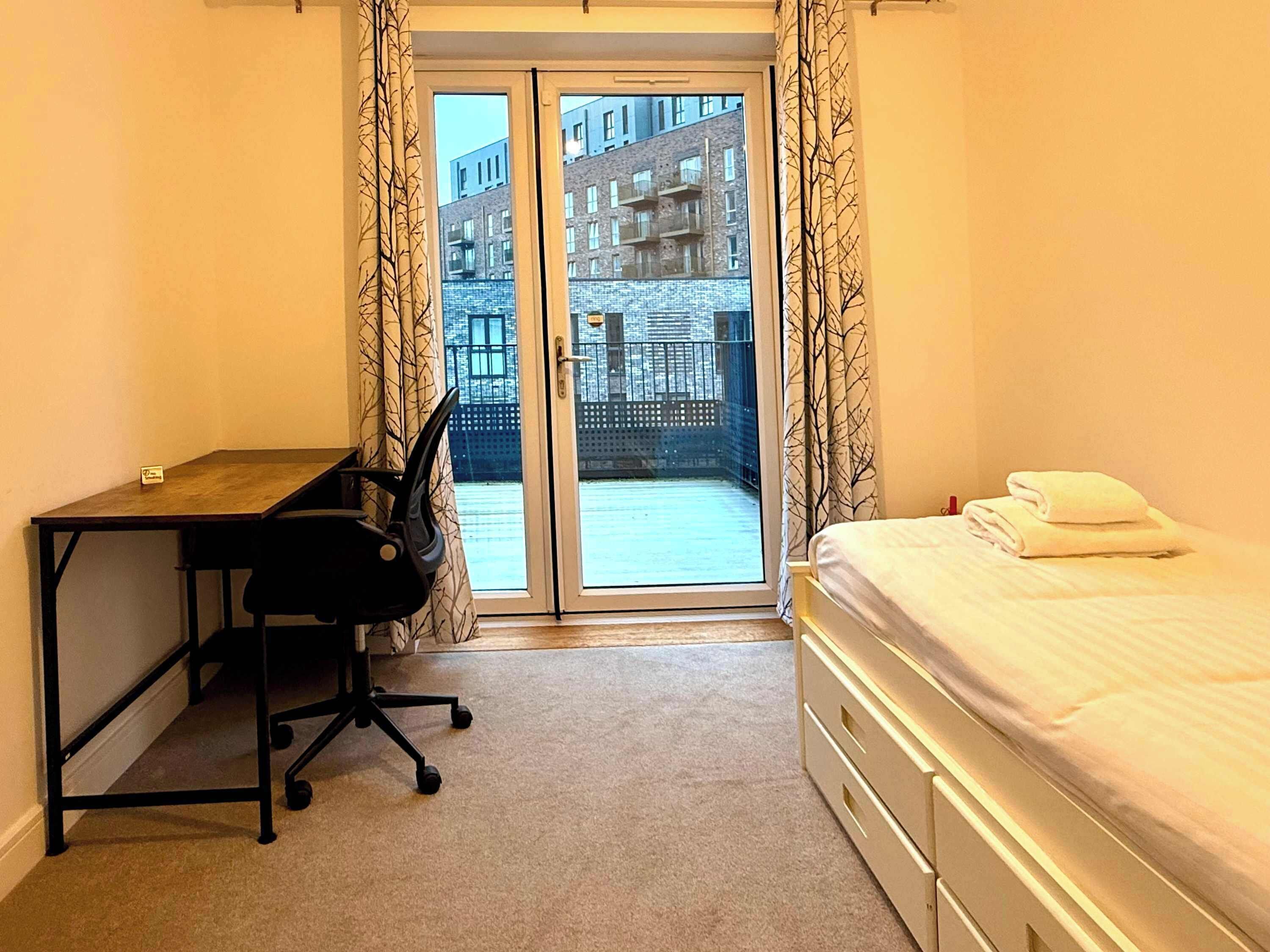 5 Schlafzimmer, Bügeleisen/Bügelbrett, Internetzugang, Bettwäsche
