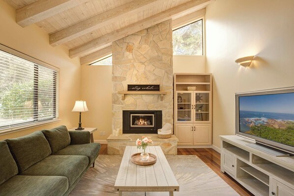 TV connectée, cheminée