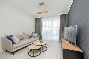 TV - Modern Apartment | Balcony, Parking, 450 m to the Beach (Międzyzdroje)