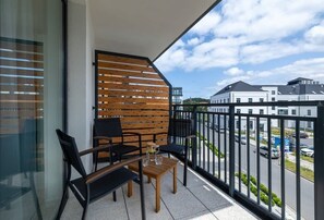 Property grounds - Modern Apartment | Balcony, Parking, 450 m to the Beach (Międzyzdroje)