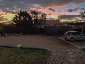 Property grounds - Country cottage in the heart of the Granite Belt (The Summit)