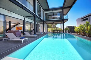 Outdoor pool, pool loungers - Loft-Style 4BR Salt Pool Villa Sunset 6 (Rawai)