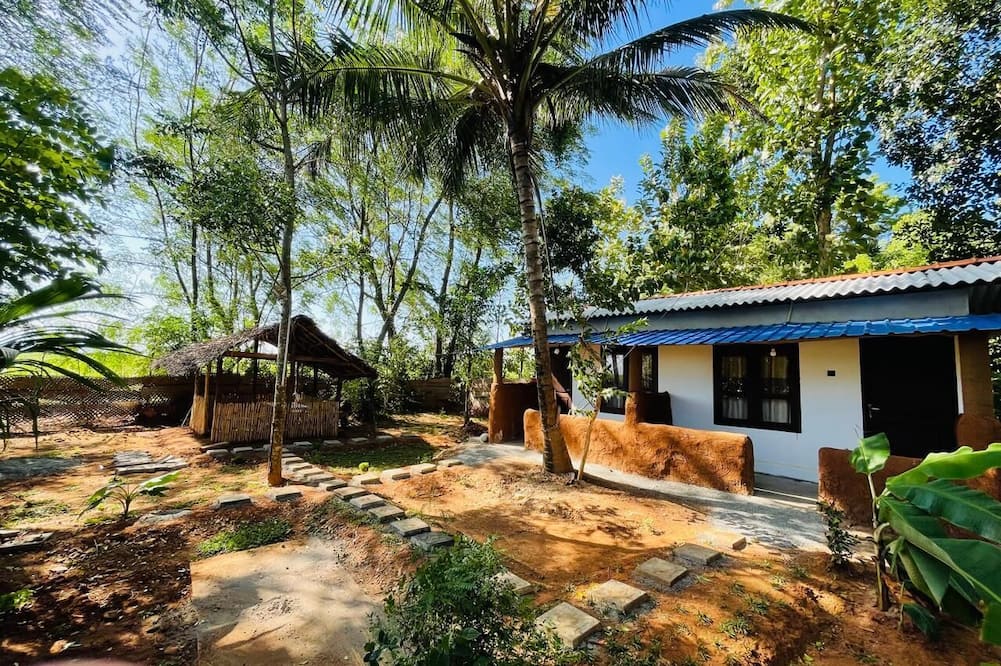 Elephant Safari Lodge