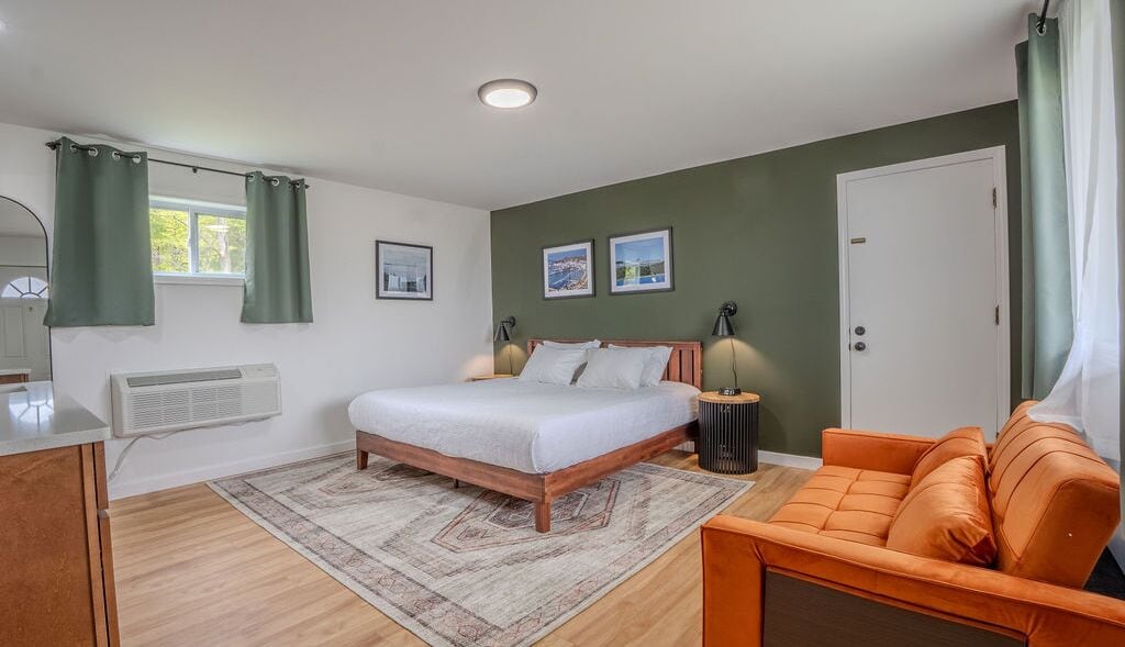 Studio, 1 Katil Raja (King) dengan Katil Sofa | Langsir/tirai gelap terus, seterika/papan seterika, Wi-fi percuma 