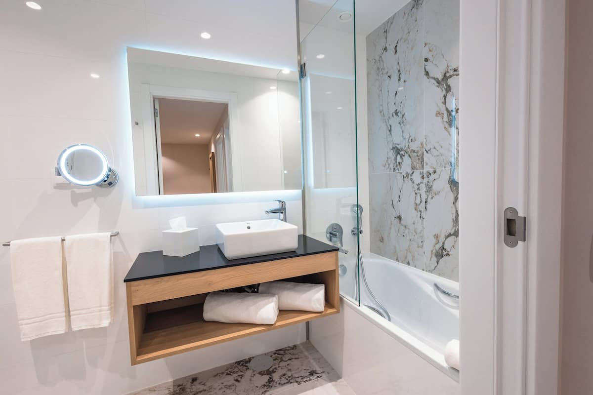 Minibar, in-room safe, desk, soundproofing