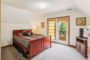 4 bedrooms, WiFi, bed sheets