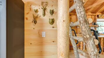 Apartment (0 Bedroom) | Interior