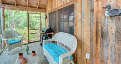 Riverfront Greenbush Studio w/ Porch & Views!
