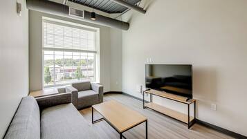 Apartment (2 Bedrooms) | Front of property