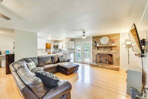 House (3 Bedrooms) | Interior - West Union Home w/ Saltwater Pool on 2 Acres! (West Union)