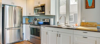 Maiden Rock Cottage w/ Fire Pit & Lake Pepin Views