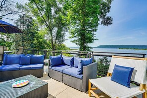 Cottage (2 Bedrooms) | Front of property