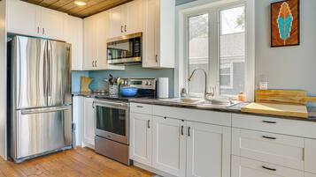 Cottage (2 Bedrooms) | Interior