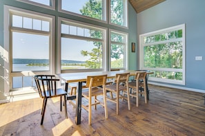 Cottage (2 Bedrooms) | Interior