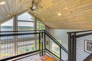 Cottage (2 Bedrooms) | Interior - Maiden Rock Cottage w/ Fire Pit & Lake Pepin Views (Maiden Rock)