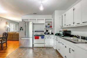 單棟房屋 (3 Bedrooms) | 內部