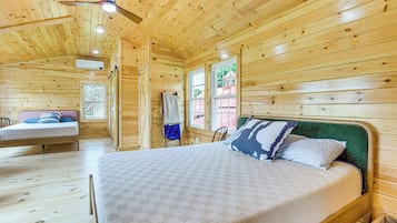 Cottage (2 Bedrooms) | Interior