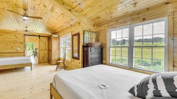 Cottage (2 Bedrooms) | Interior