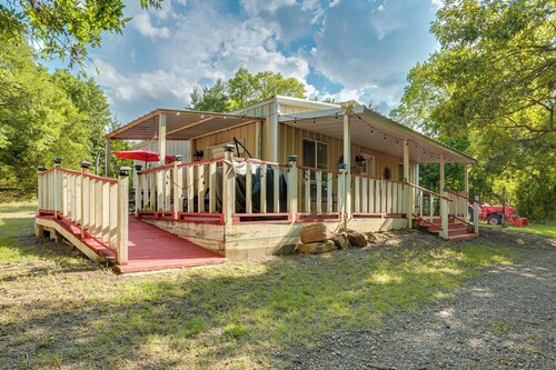 Peaceful Farm Retreat w/ Walking Trails On-site!